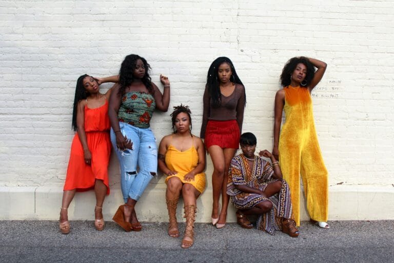 How to Dress According to Your Venus Sign
