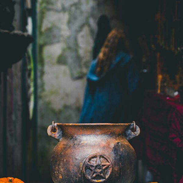 Iron pot