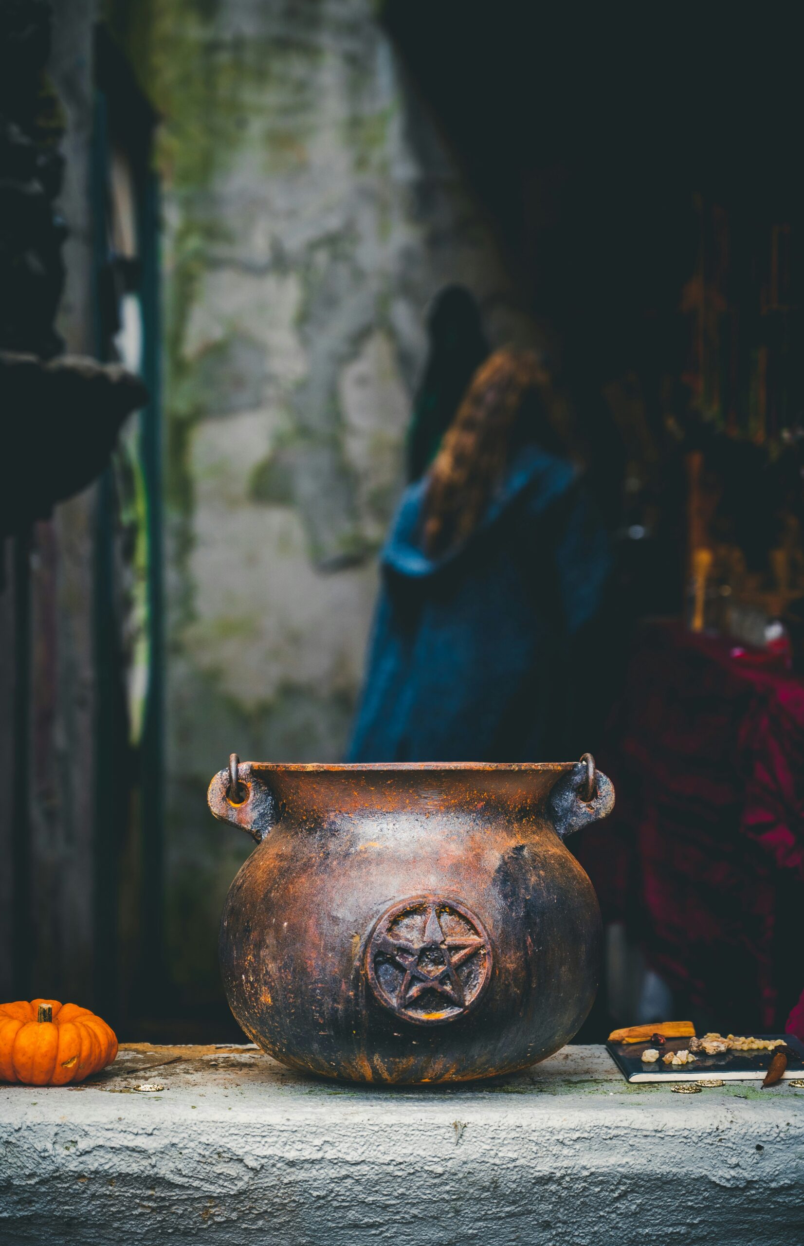Iron pot